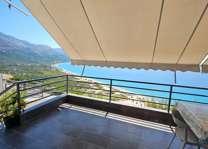 Appartamento Rafa's Qeparo